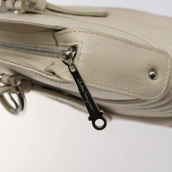 Salvatore Ferragamo Gancini Shoulder Bag Leather White Silver Auth - Picture 8 of 16